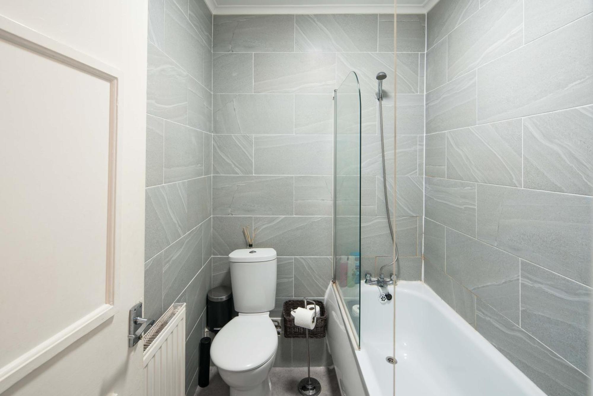 Private Double Room Shared Bathroom Near City Centre Лондон Екстер'єр фото