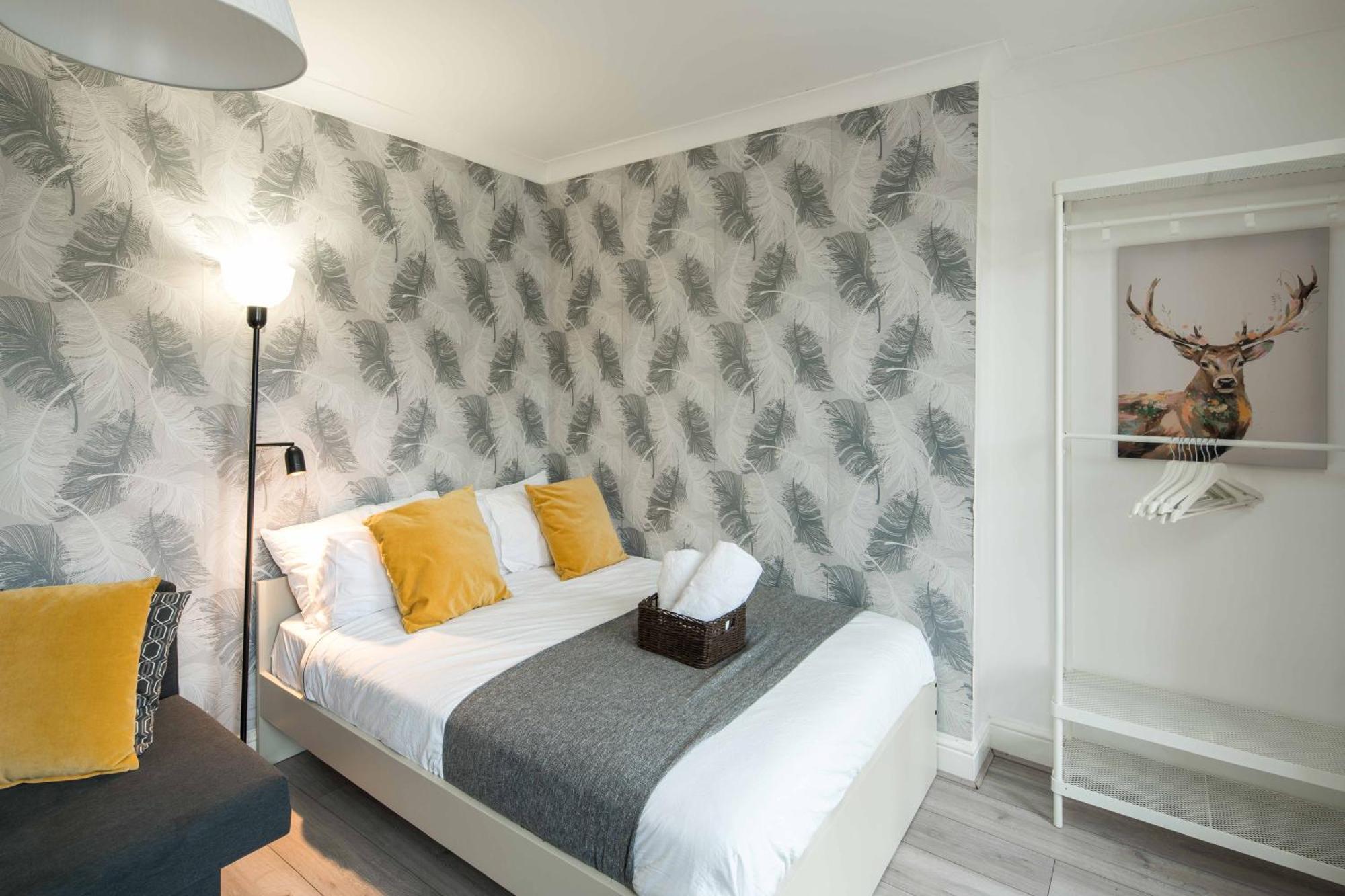 Private Double Room Shared Bathroom Near City Centre Лондон Екстер'єр фото