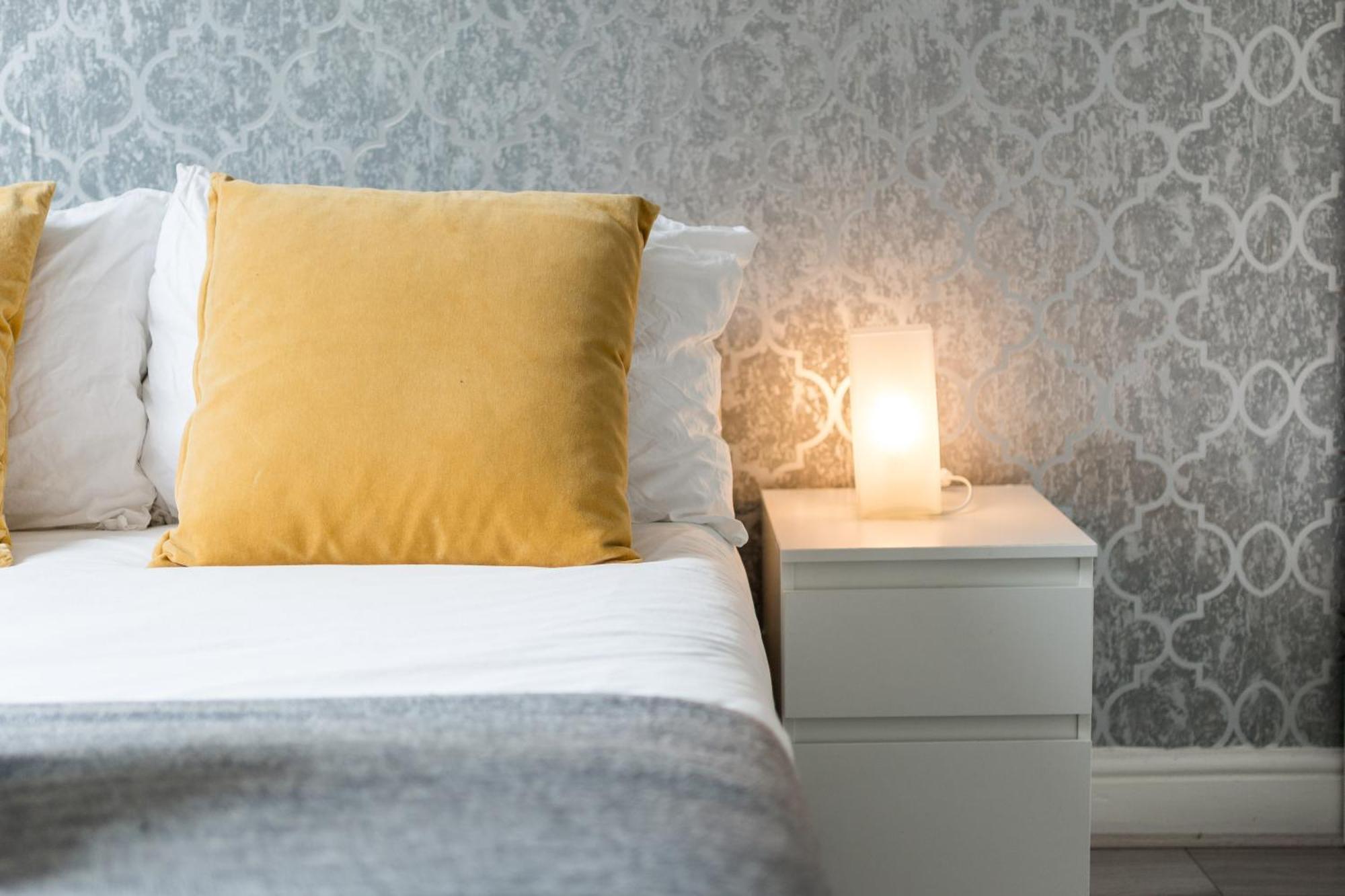 Private Double Room Shared Bathroom Near City Centre Лондон Екстер'єр фото