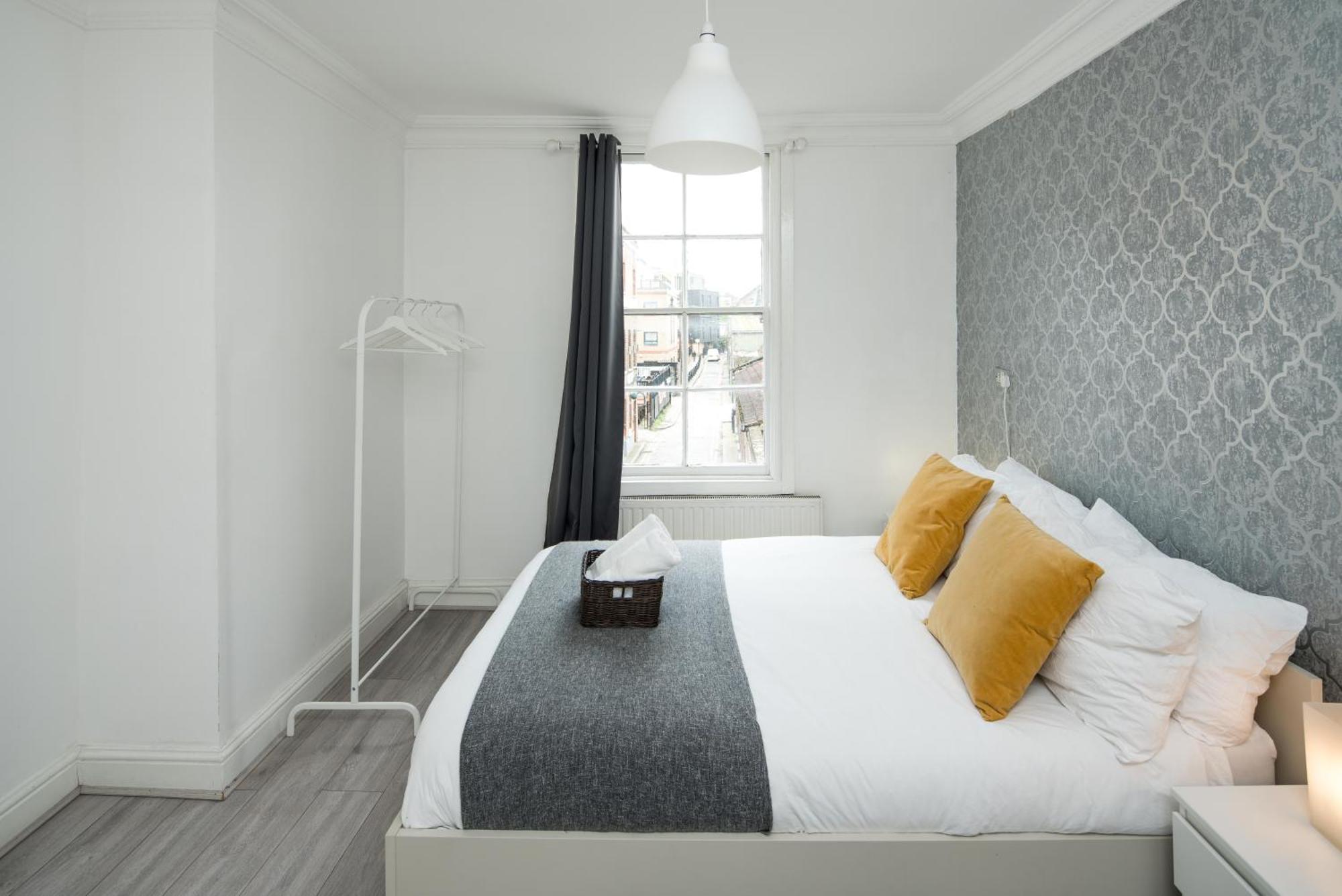 Private Double Room Shared Bathroom Near City Centre Лондон Екстер'єр фото